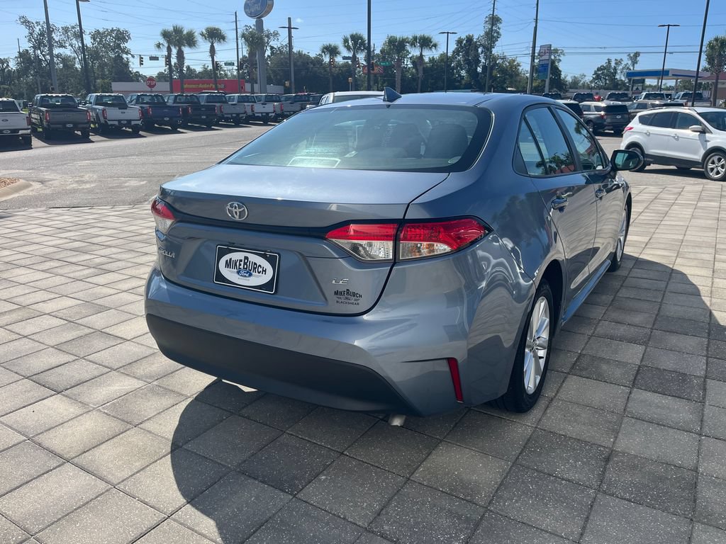 Used 2024 Toyota Corolla LE w/ LE Convenience Package FWD image 6