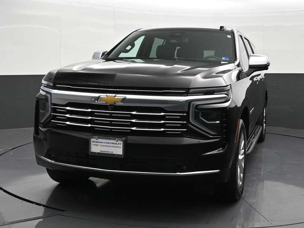 Used 2026 Chevrolet Suburban Premier AWD/4WD image 8