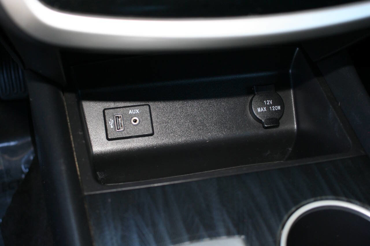 Used 2018 Nissan Altima 2.5 SL FWD image 23