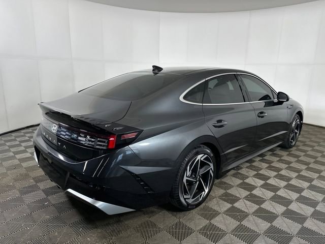 Used 2024 Hyundai Sonata SEL w/ Convenience Package image 3
