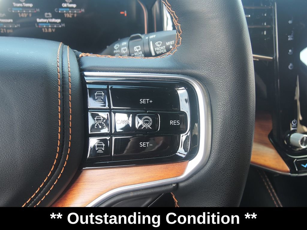 Used 2023 Jeep Grand Wagoneer Series III AWD/4WD image 17