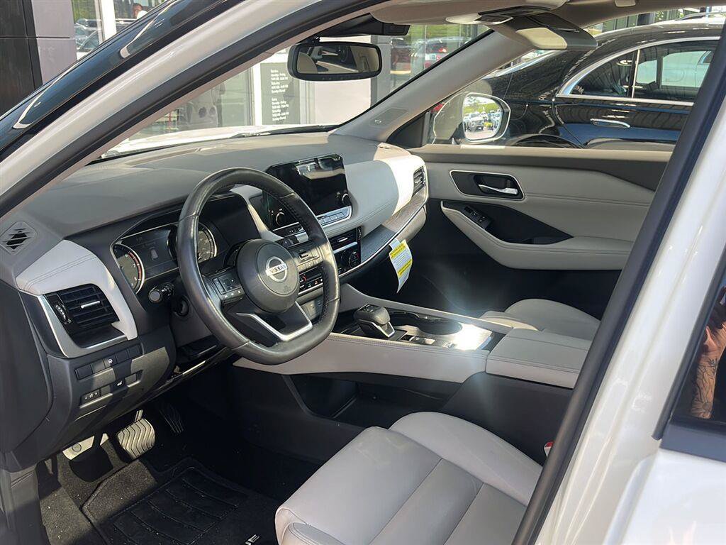 Used 2021 Nissan Rogue SL w/ Premium Package FWD image 8