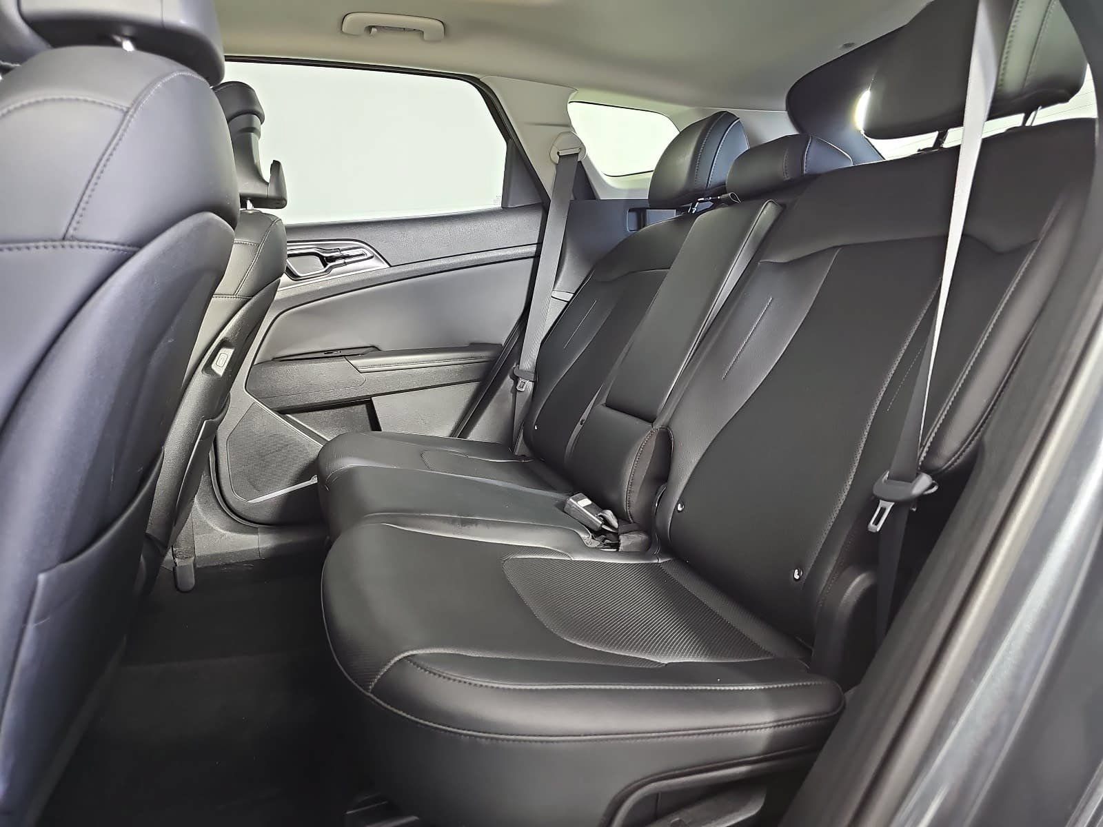 Used 2024 Kia Sportage SX FWD image 14
