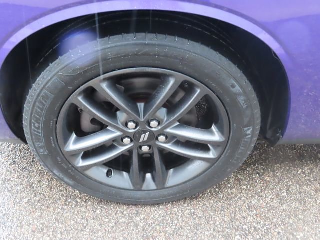 Used 2019 Dodge Challenger SXT w/ Driver Convenience Group image 17