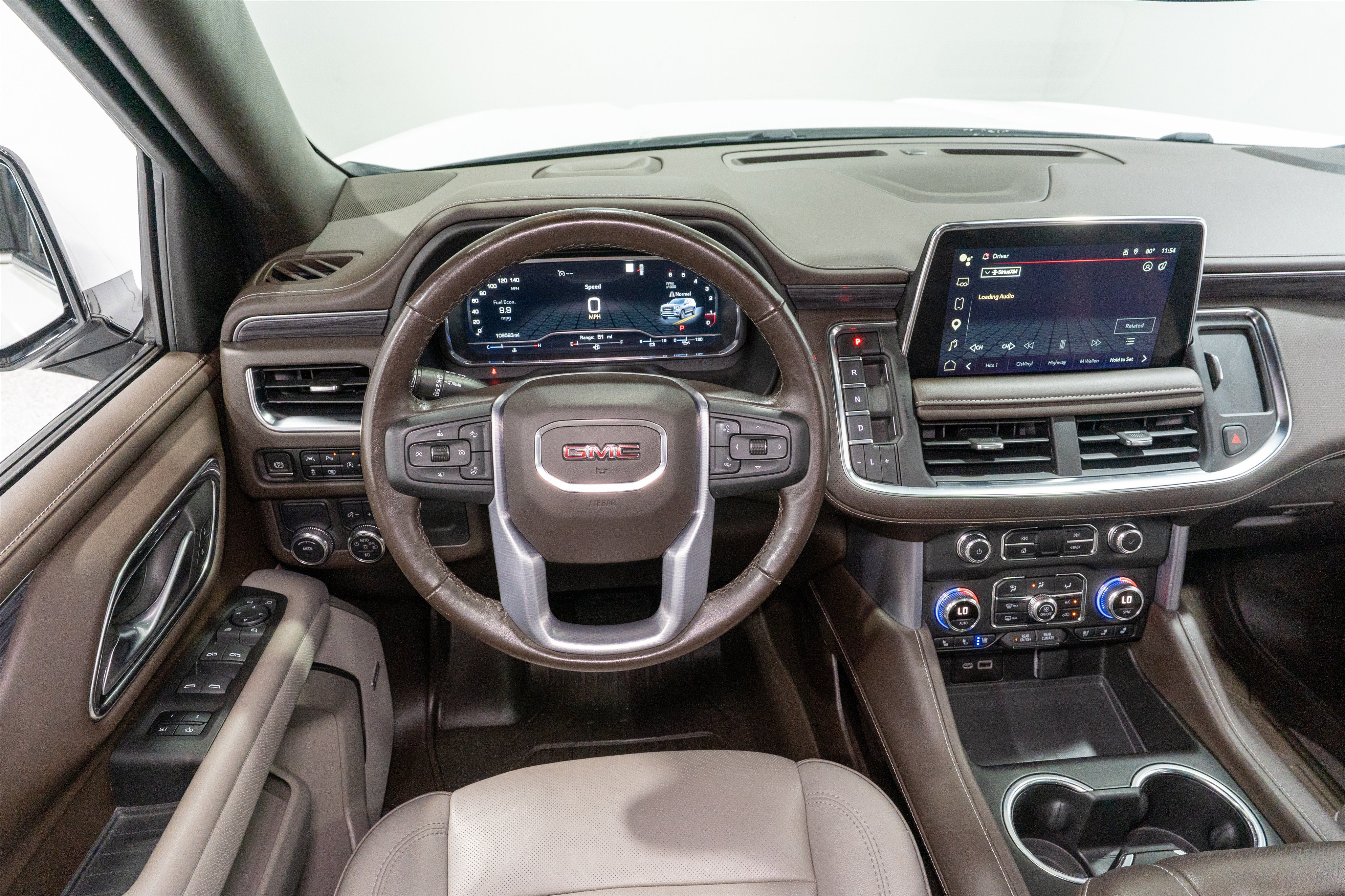 Used 2022 GMC Yukon SLT w/ SLT Premium Package RWD image 11