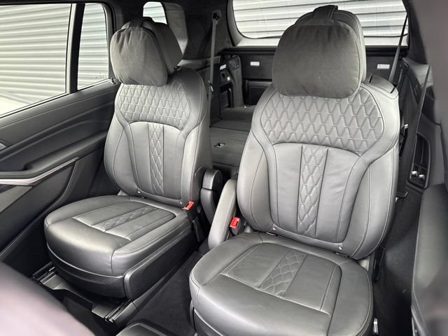 Used 2023 BMW X7 M60i w/ Executive Package AWD/4WD image 32
