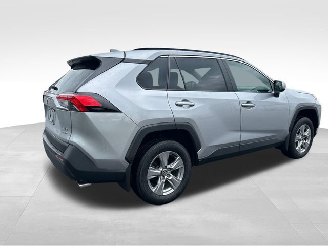 Used 2023 Toyota RAV4 XLE AWD/4WD image 6