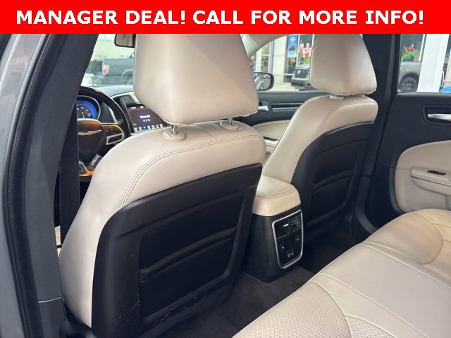 Used 2019 Chrysler 300 Limited image 22