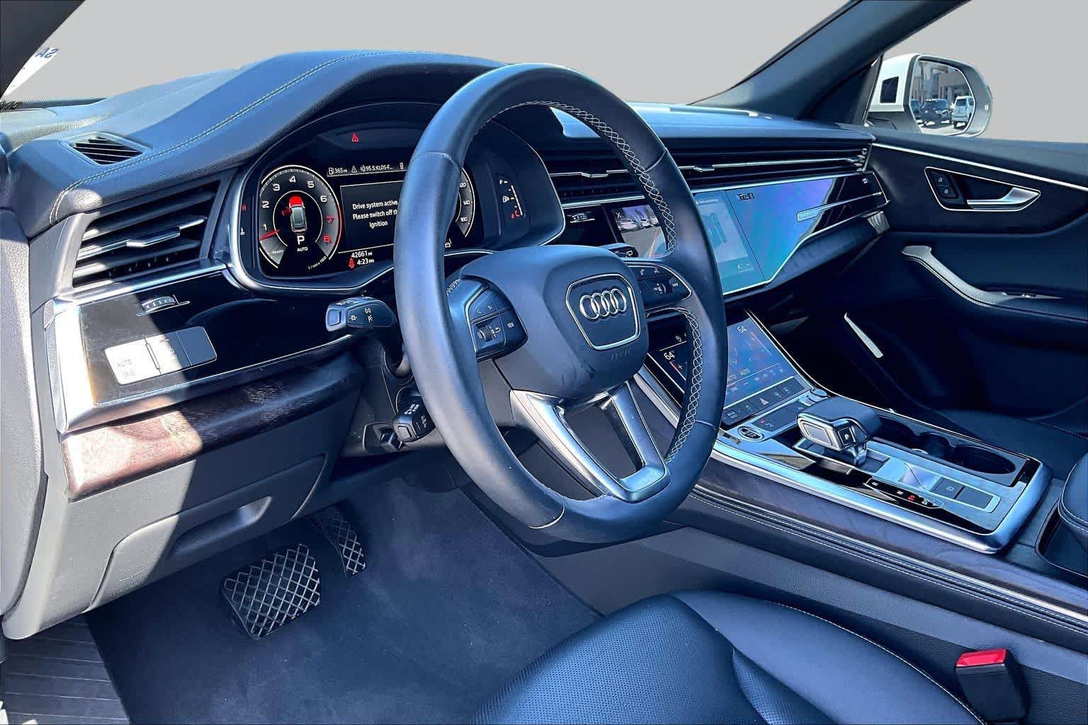Used 2023 Audi Q8 Premium Plus w/ Premium Plus Package AWD/4WD image 16