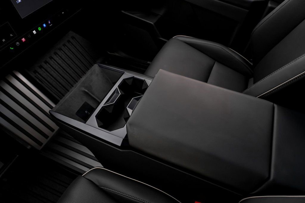 Used 2024 Tesla Cybertruck AWD Crew Cab image 25