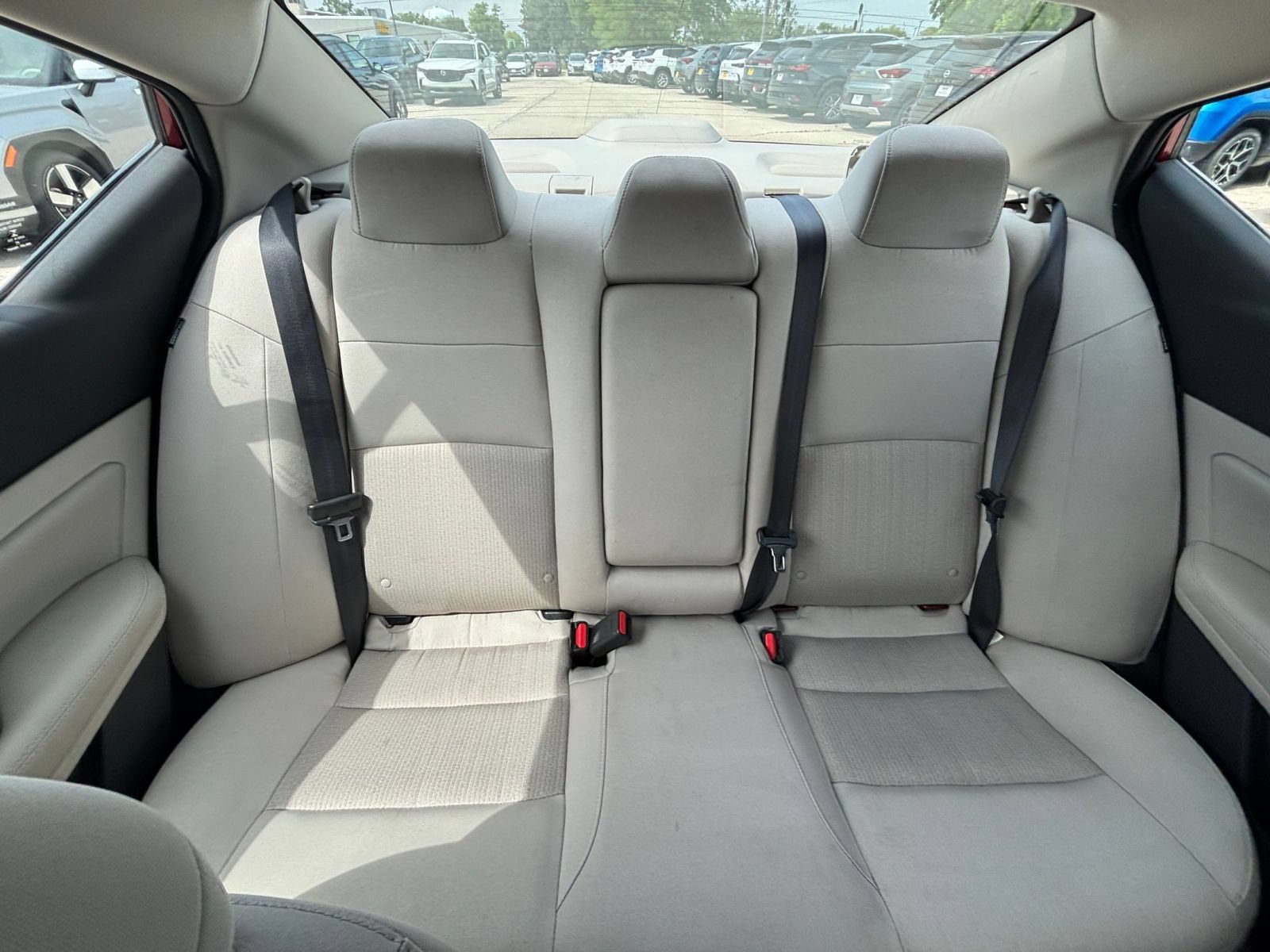 Used 2025 Nissan Altima 2.5 SV FWD image 38