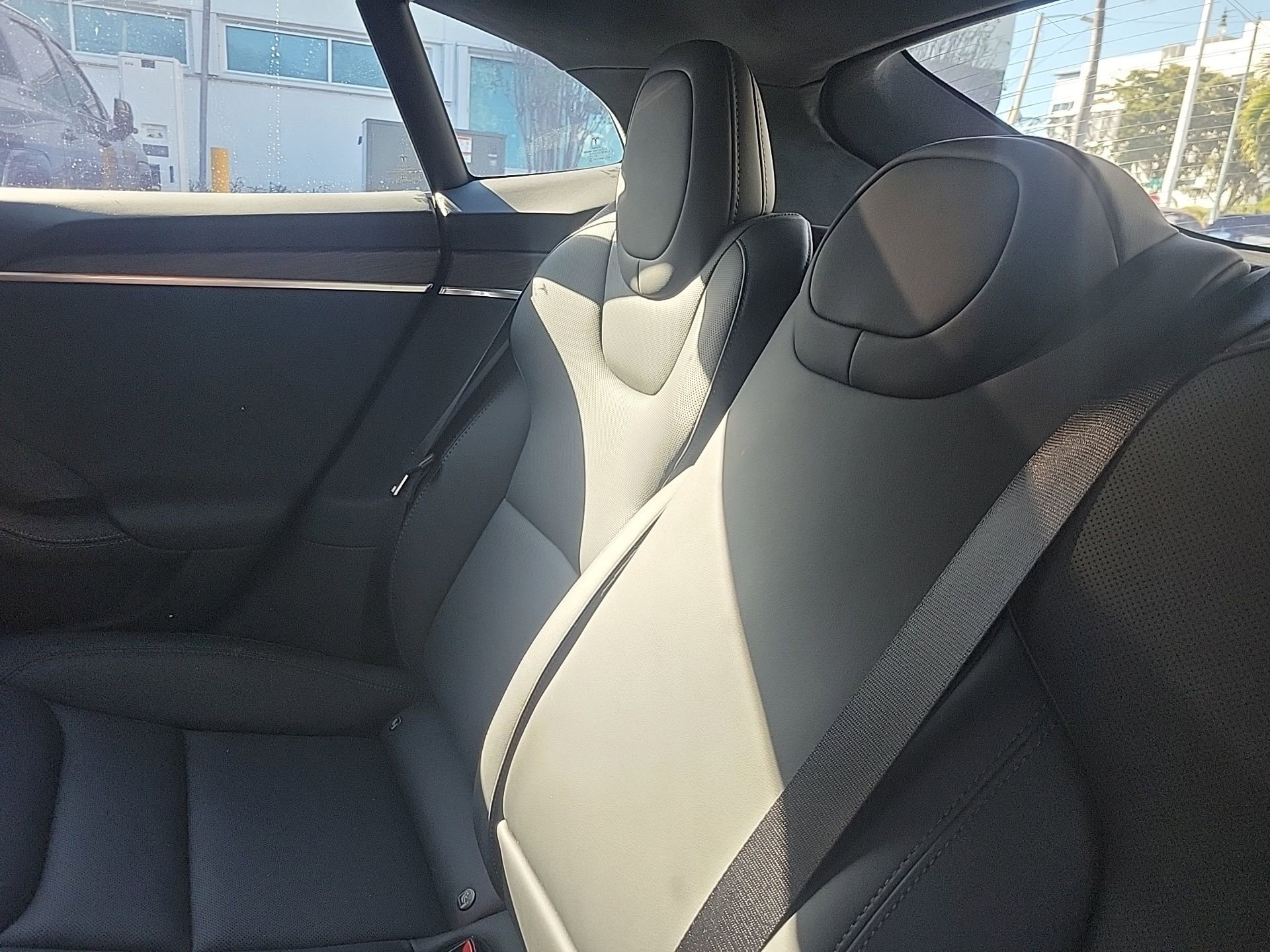 Used 2022 Tesla Model S image 15