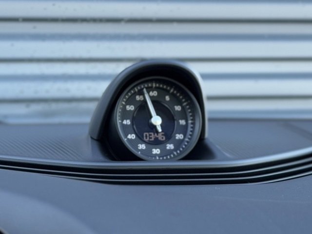 Used 2024 Porsche Taycan 4S image 23