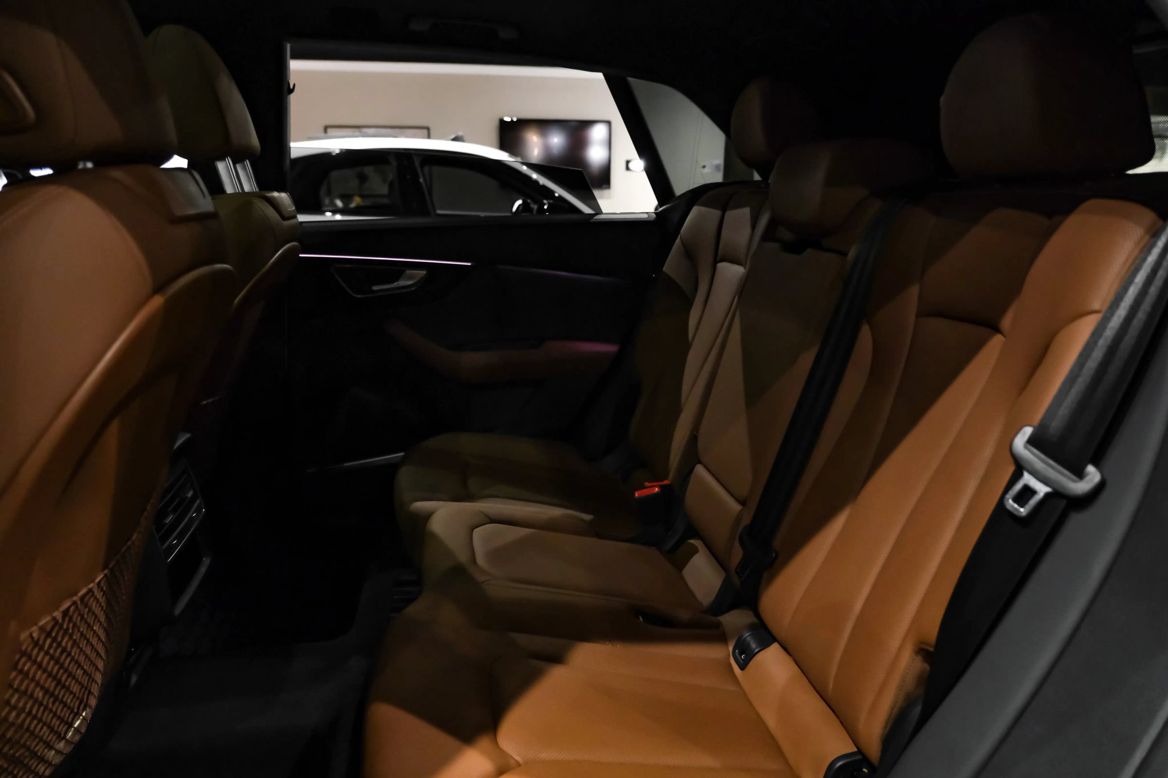 Used 2019 Audi Q8 Prestige w/ Year 1 Package AWD/4WD image 39