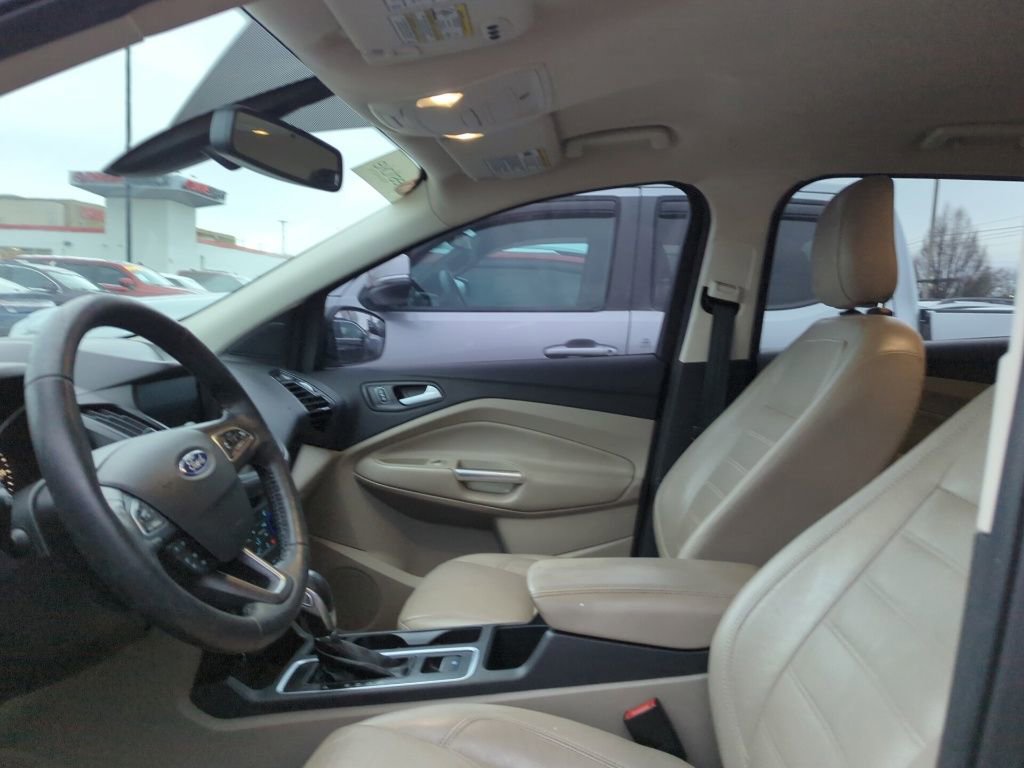 Used 2019 Ford Escape Titanium image 6