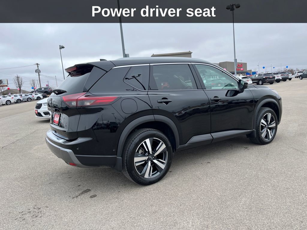 Used 2024 Nissan Rogue SL w/ SL Premium Package image 12