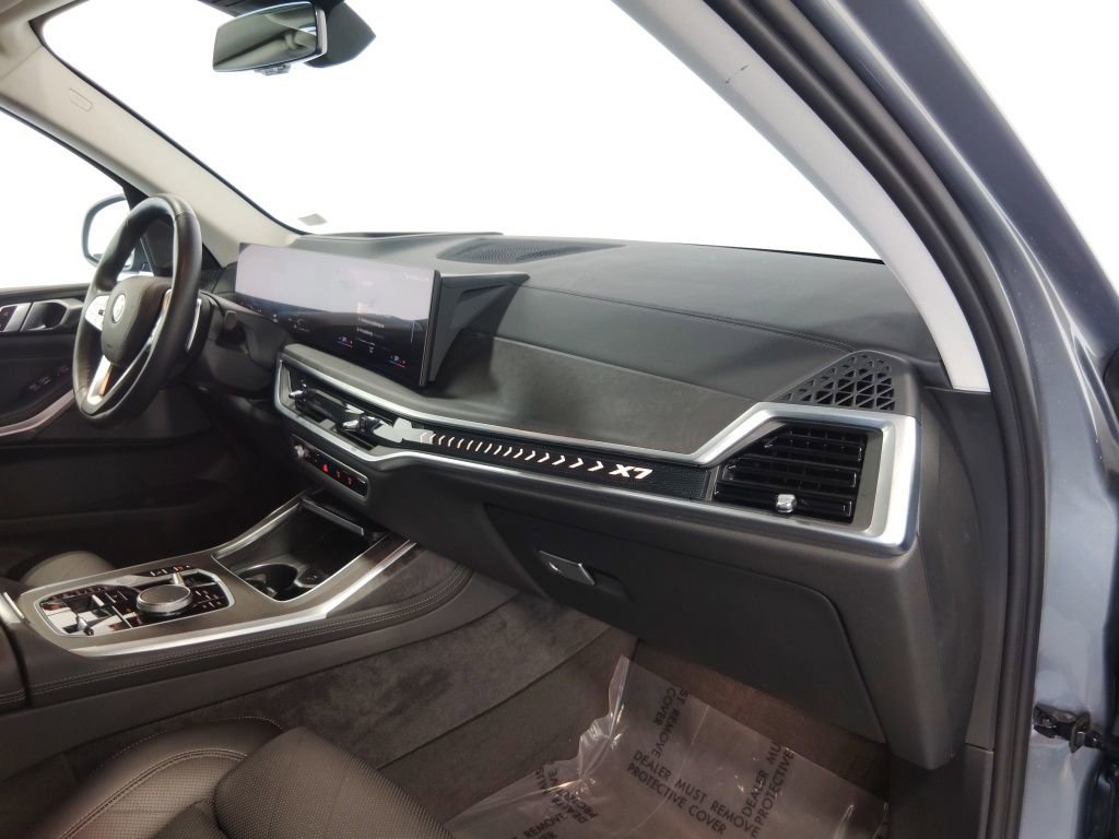 Used 2023 BMW X7 xDrive40i w/ Premium Package image 53