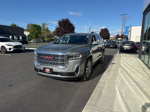 Used 2023 GMC Acadia Denali w/ Denali Technology Package AWD/4WD image 6