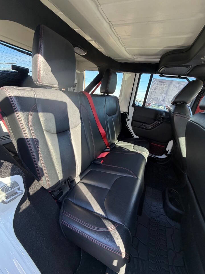 Used 2018 Jeep Wrangler Unlimited Rubicon AWD/4WD image 18