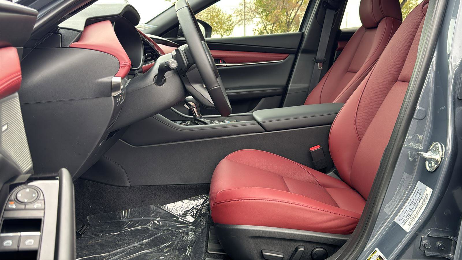 New 2026 MAZDA MAZDA3 Hatchback w/Premium Plus Pkg image 22