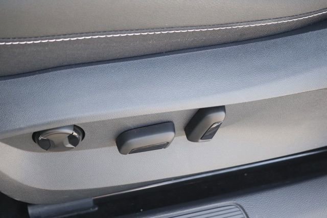 Used 2024 Volkswagen Taos SEL image 14