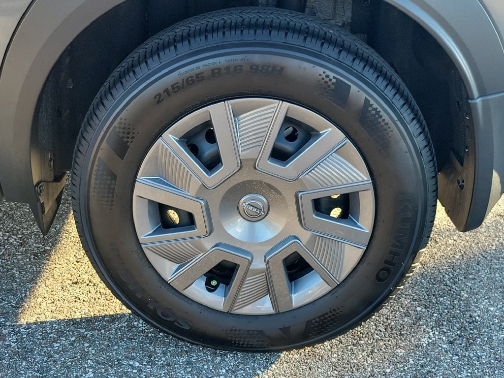 Used 2026 Nissan Kicks S FWD image 5