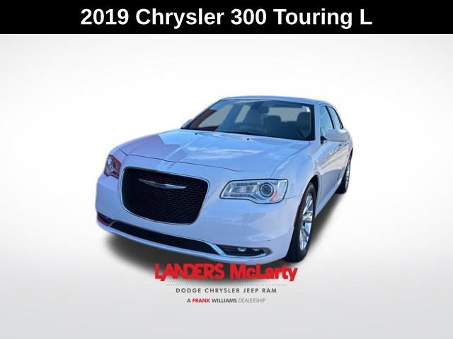 Used 2019 Chrysler 300 Touring L w/ Quick Order Package 22F image 3