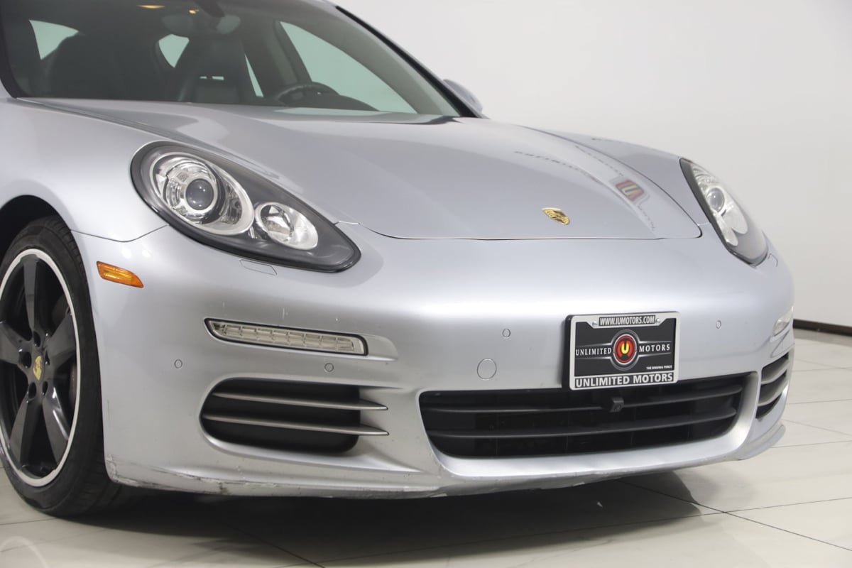 Used 2016 Porsche Panamera 4 Edition AWD/4WD image 33