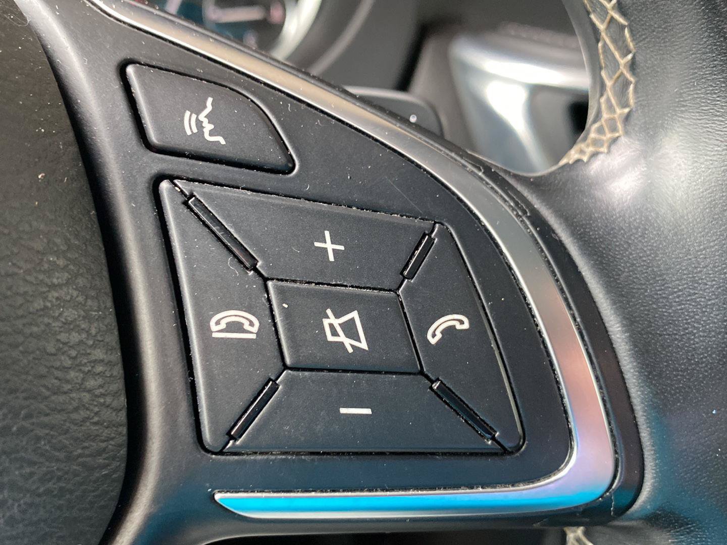 Used 2018 INFINITI QX30 Premium w/ Navigation Package AWD/4WD image 41