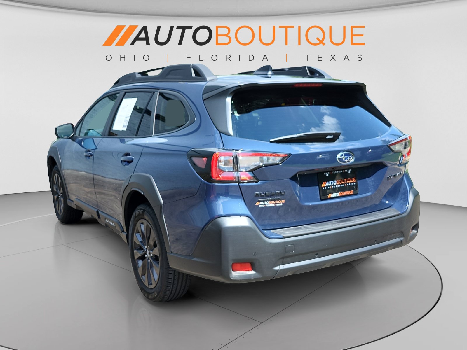 Used 2025 Subaru Outback Onyx Edition AWD/4WD image 3