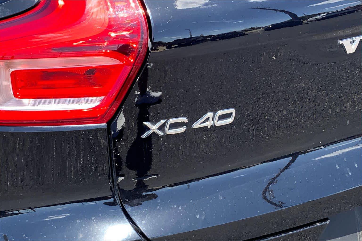 Used 2021 Volvo XC40 T5 R-Design w/ Protection Package Premier AWD/4WD image 10