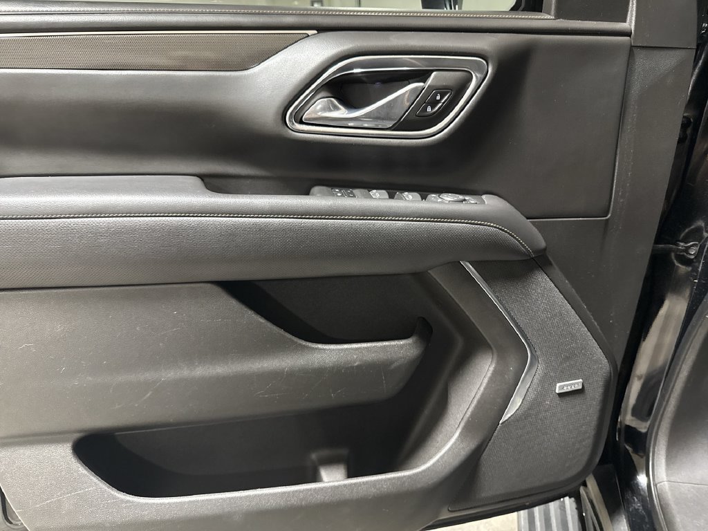 Used 2021 GMC Yukon AT4 w/ Rear Media and Nav Package AWD/4WD image 22