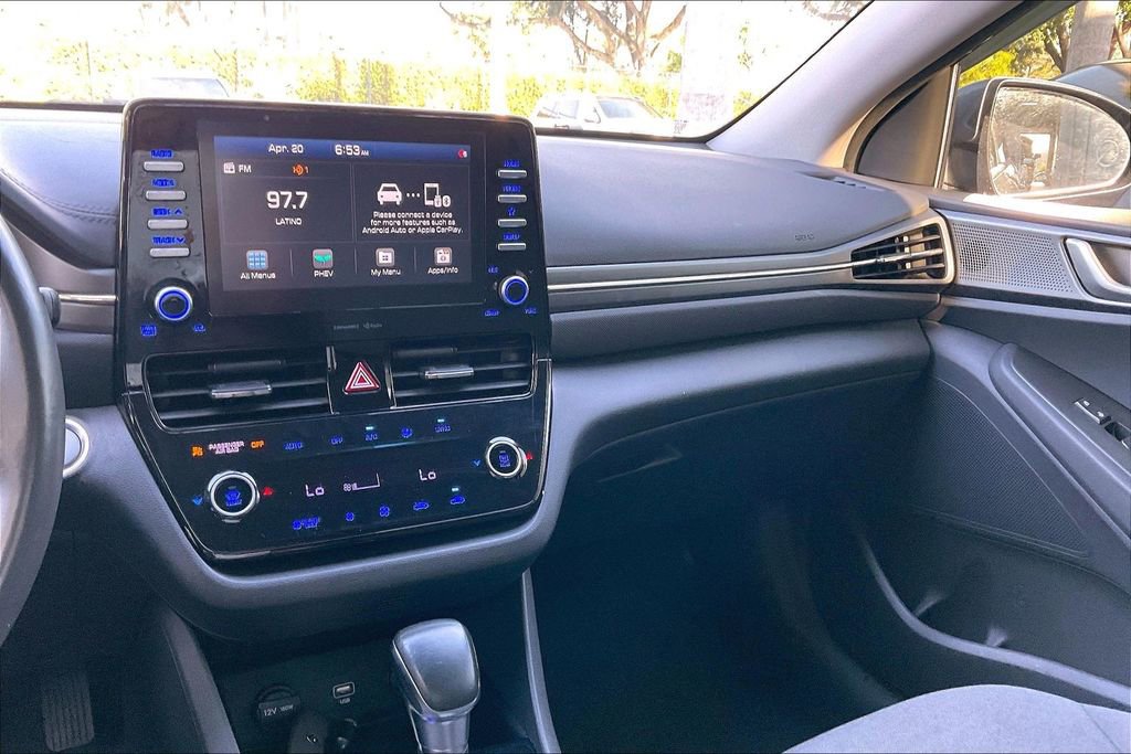 Used 2020 Hyundai Ioniq SE FWD image 10