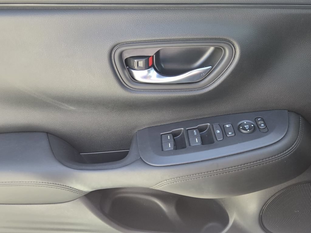 Certified 2024 Honda HR-V LX image 26