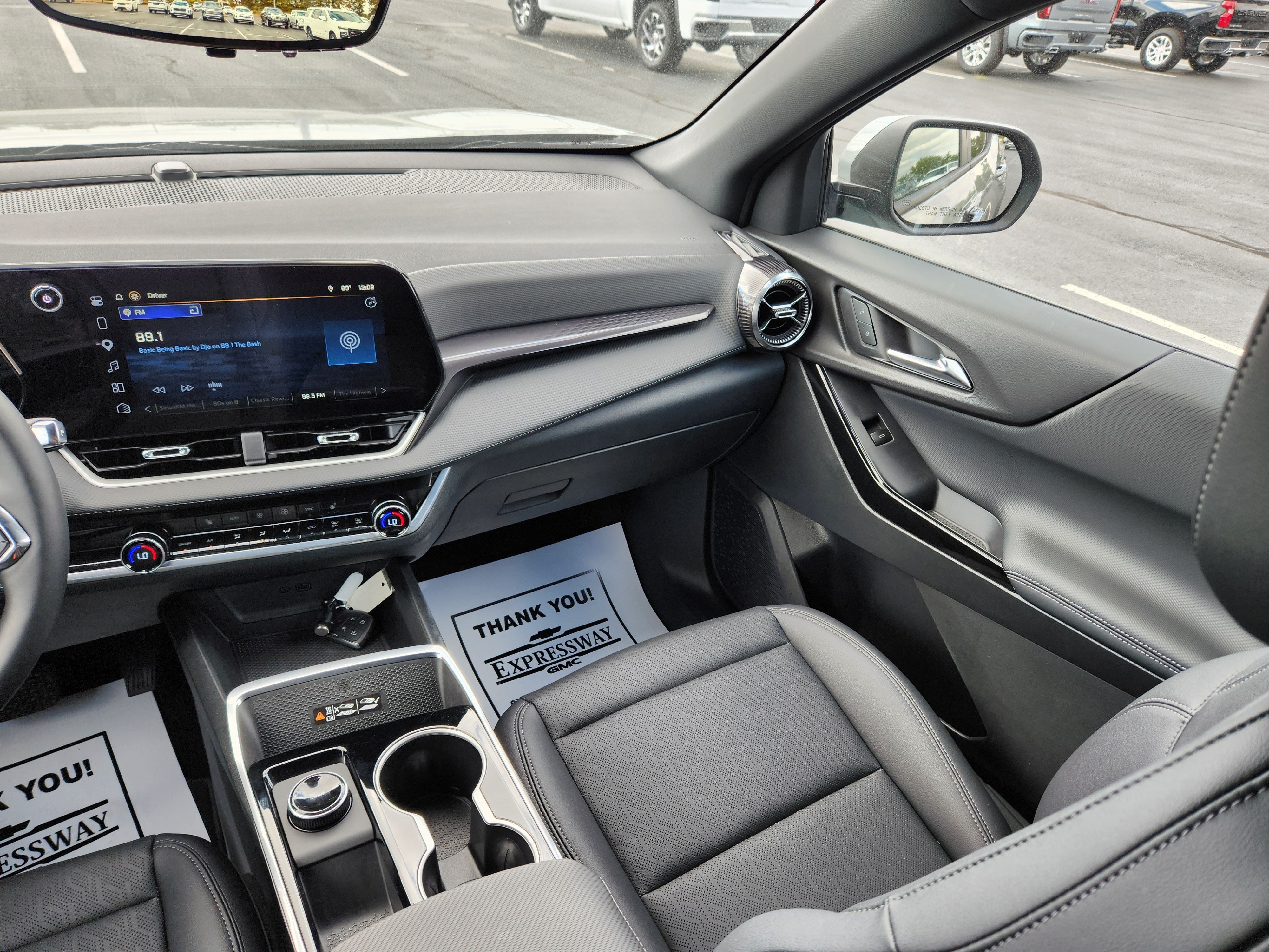 Used 2026 Chevrolet Equinox LT w/ Convenience Package II FWD image 16