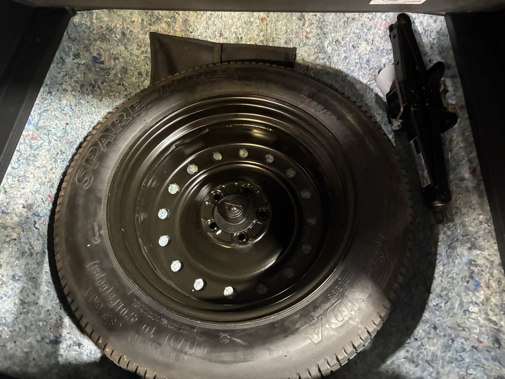 Used 2017 Honda CR-V EX-L image 22