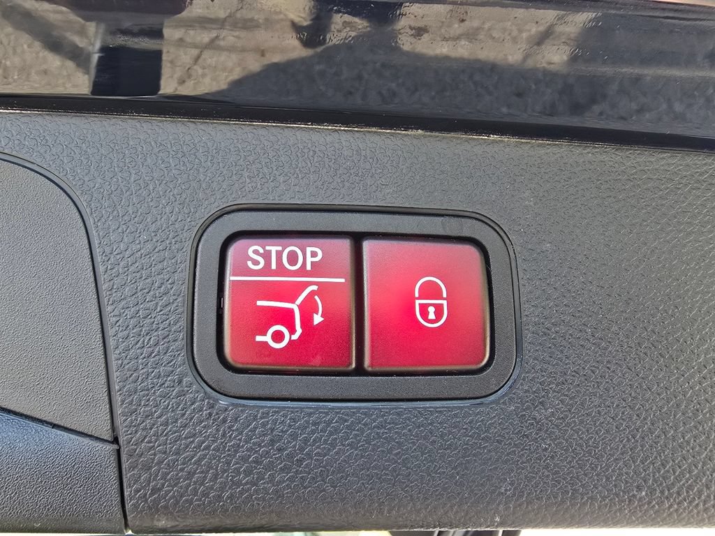 Certified 2022 Mercedes-Benz GLC 300 4MATIC image 20