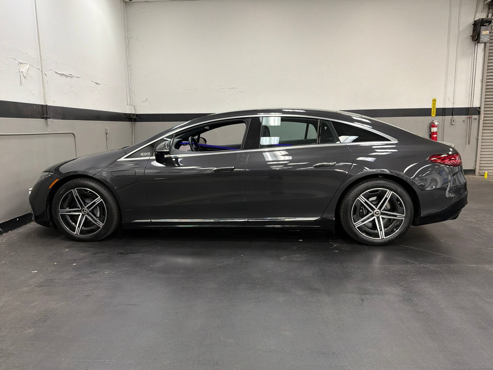 Certified 2023 Mercedes-Benz EQS 580 4MATIC Sedan image 10