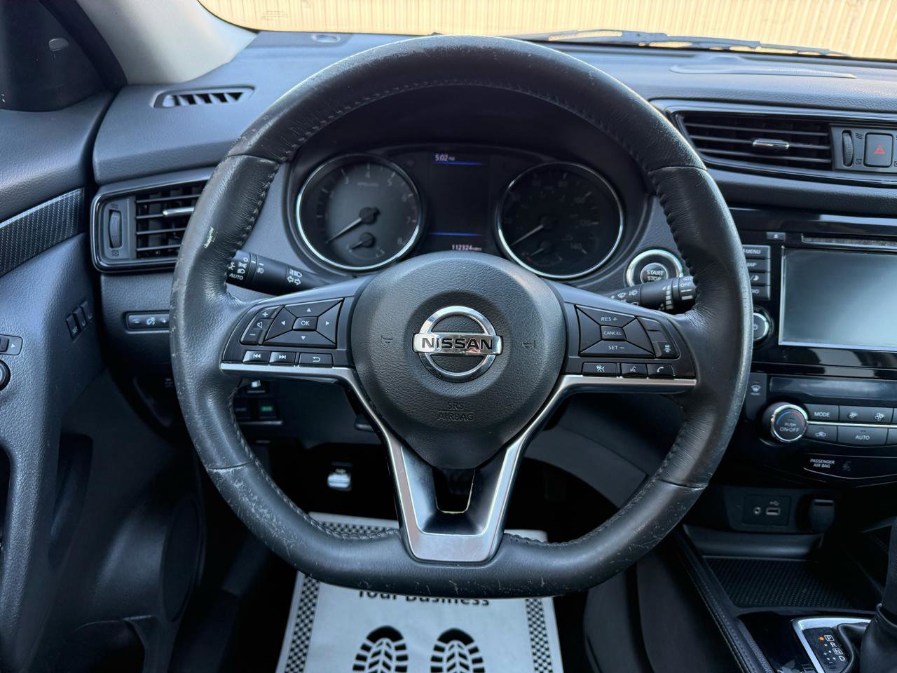 Used 2018 Nissan Rogue SL w/ Premium Package AWD/4WD image 13