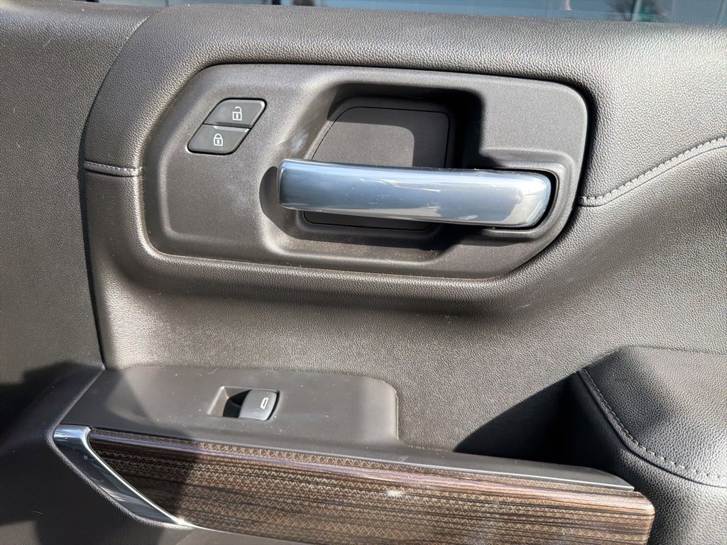 Used 2021 Chevrolet Silverado 1500 RST image 11