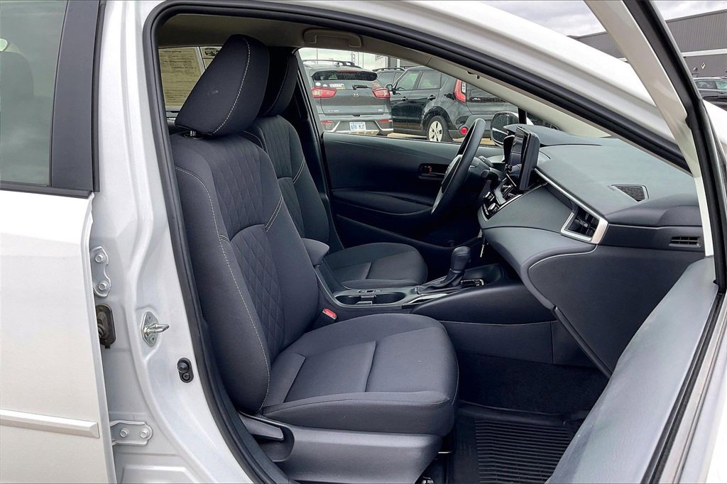 Used 2024 Toyota Corolla LE image 7