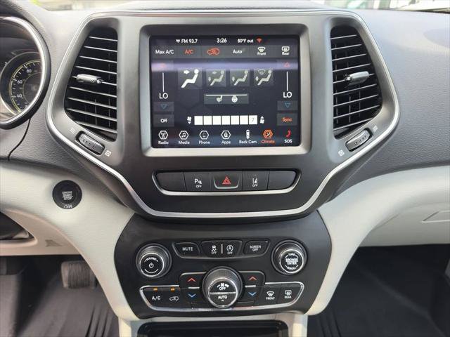 Certified 2022 Jeep Cherokee Latitude Lux w/ Sun & Sound Group AWD/4WD image 22
