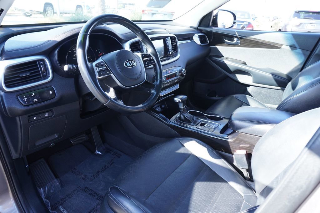 Used 2019 Kia Sorento EX image 17