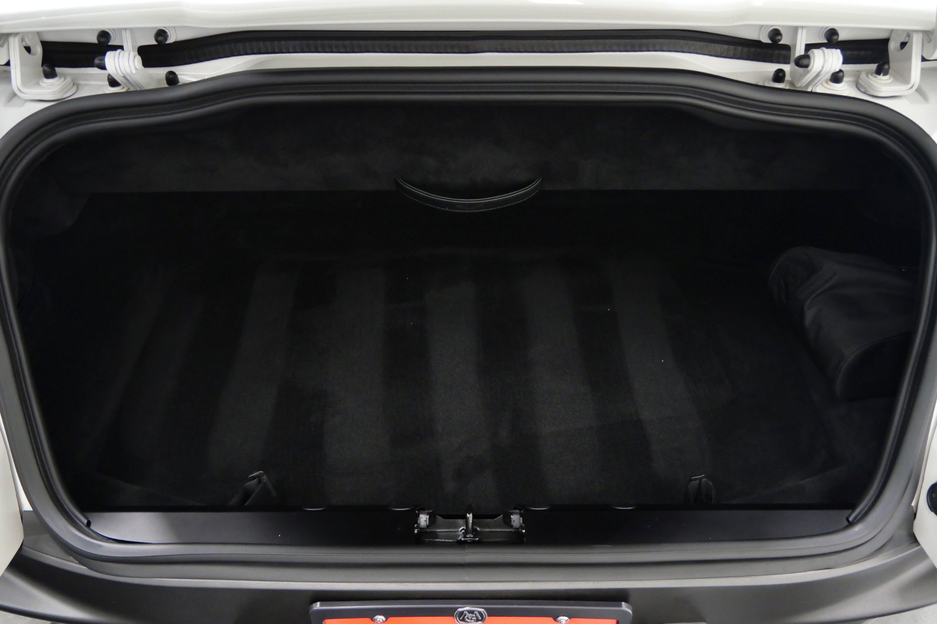 Used 2019 Aston Martin DB11 Volante image 18