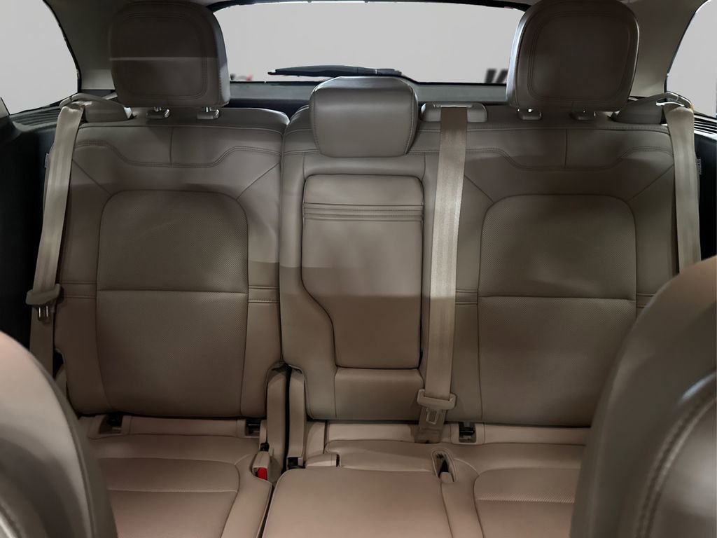 Used 2020 Lincoln Corsair AWD w/ Equipment Group 101A image 16