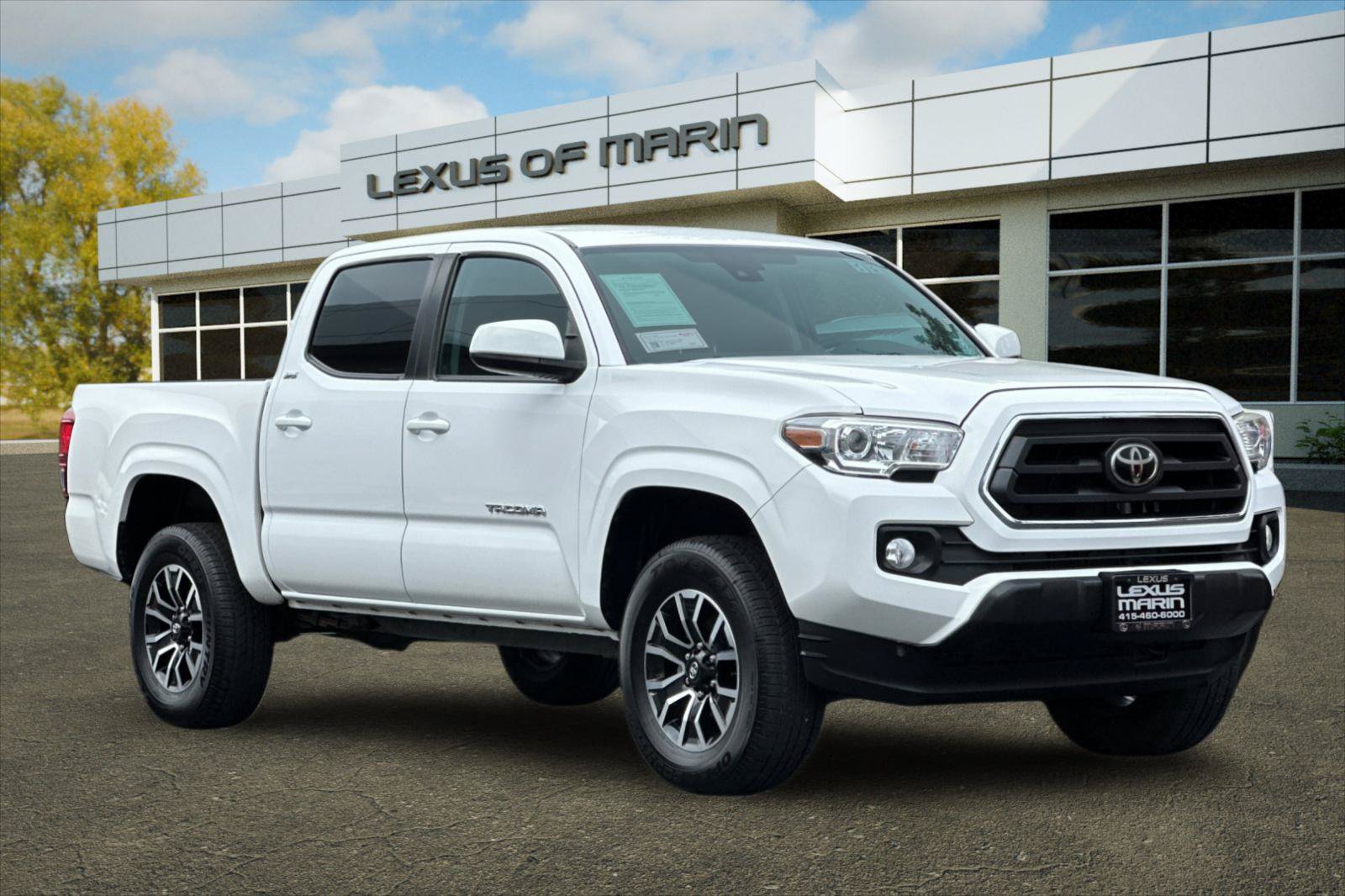 Used 2020 Toyota Tacoma SR5 RWD image 7