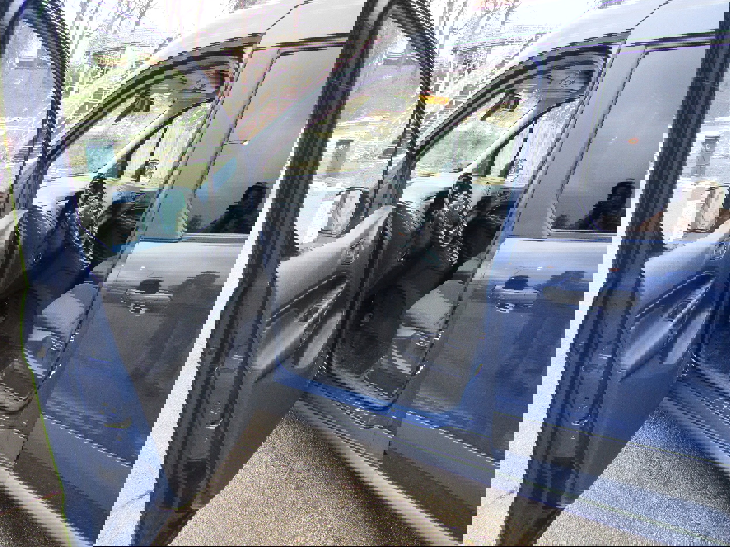 Used 2018 Ford Transit Connect XL image 9