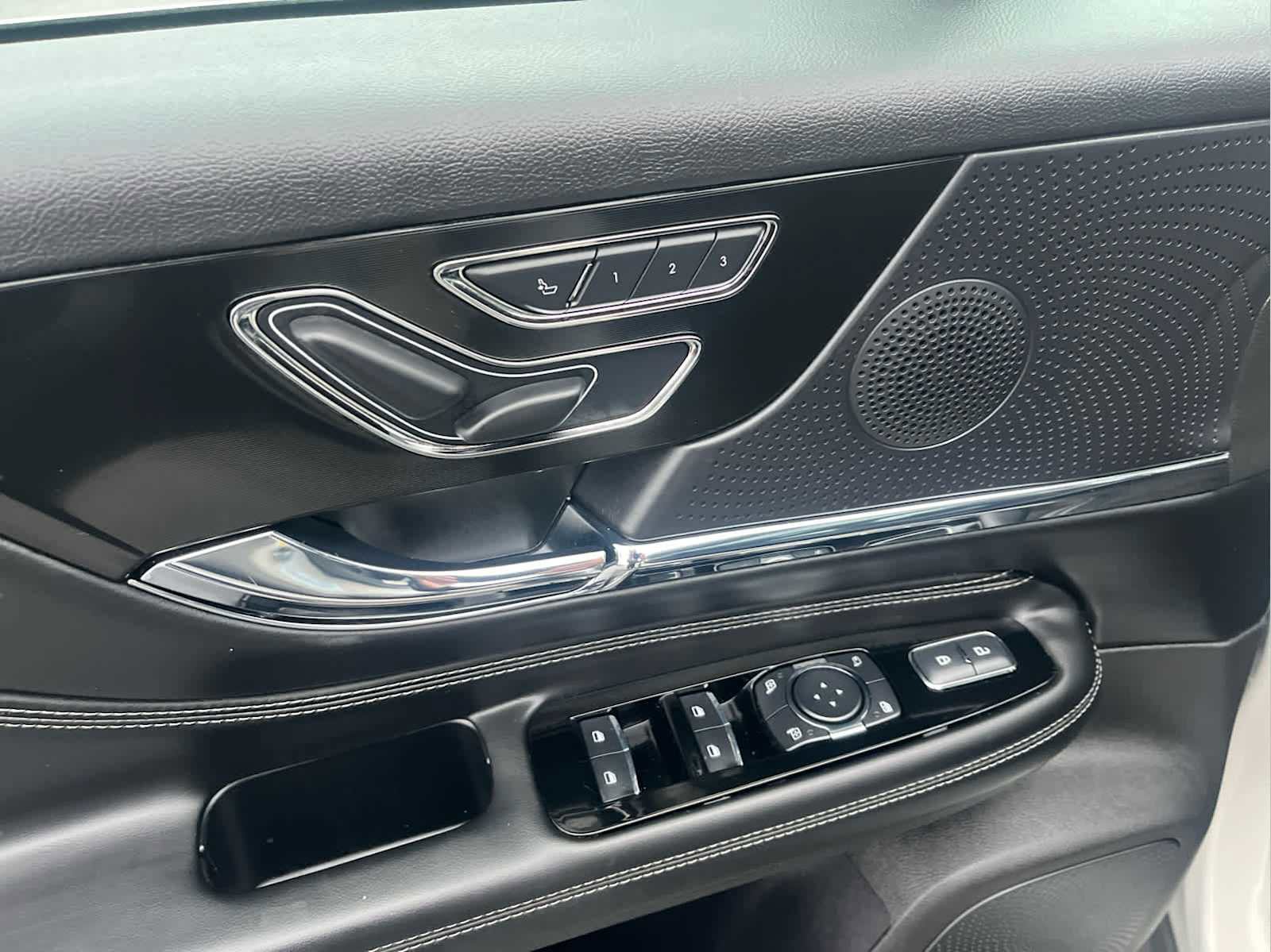 Used 2024 Lincoln Corsair Grand Touring image 31