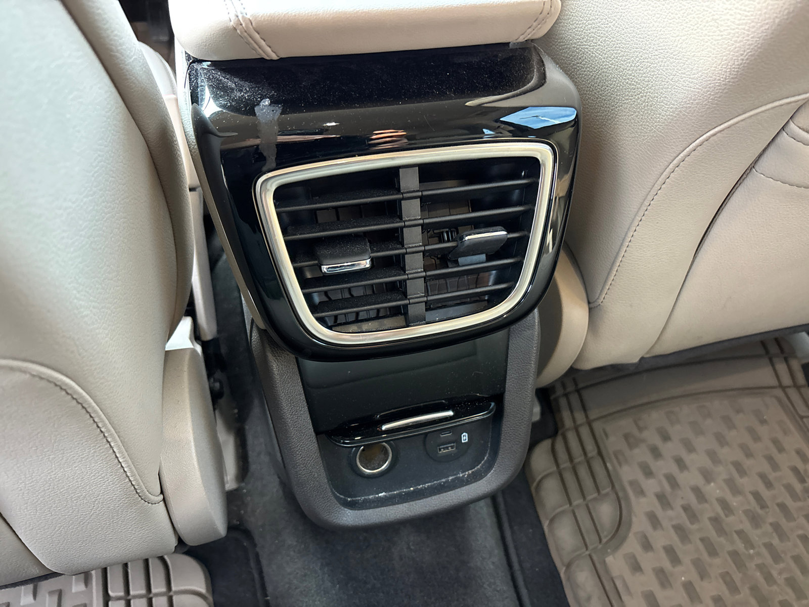 Used 2022 Lincoln Nautilus AWD w/ Premium Package image 30