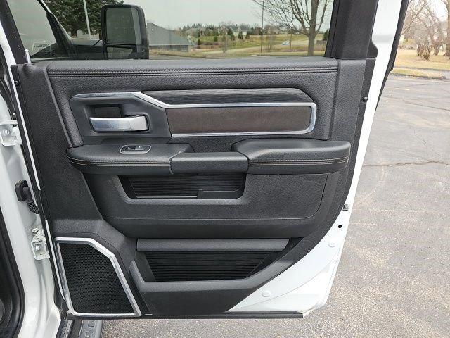 Used 2024 RAM 2500 Laramie w/ Night Edition image 14